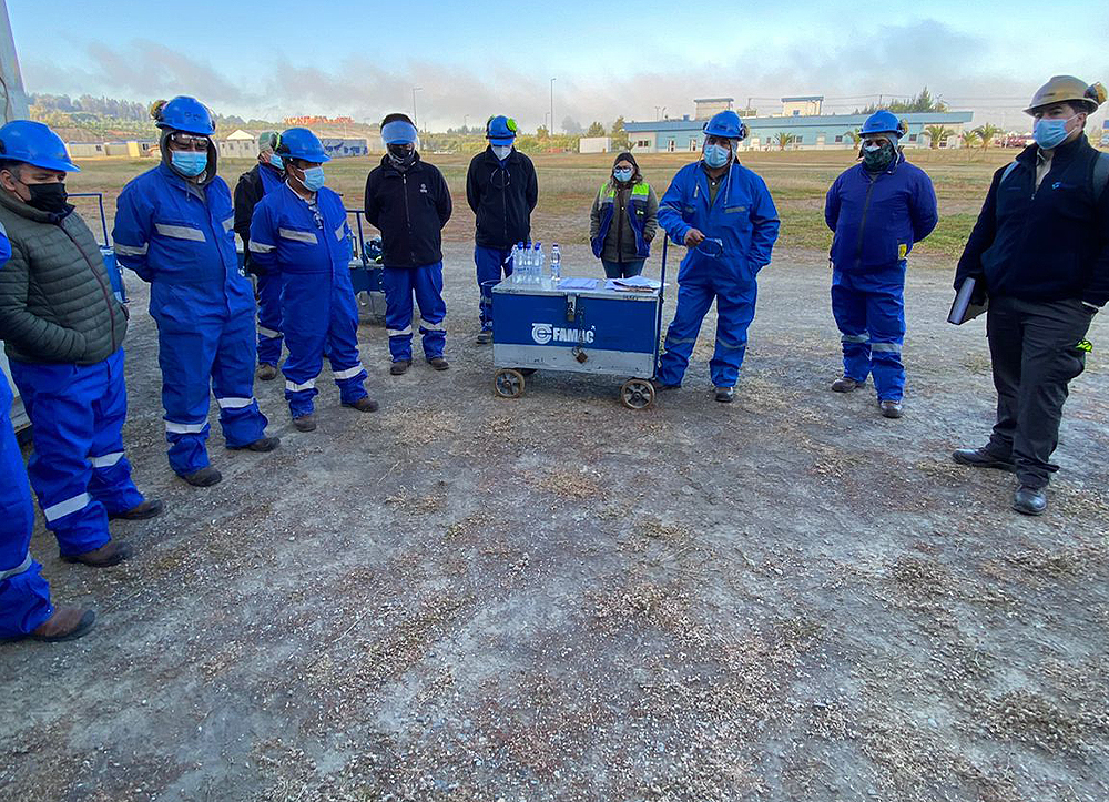 Equipo de Famac trabajando